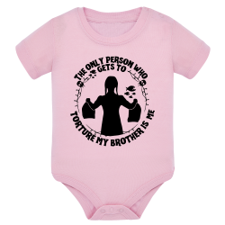 Wednesday Seul moi torture mon frère