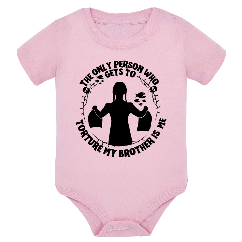 Wednesday Seul moi torture mon frère