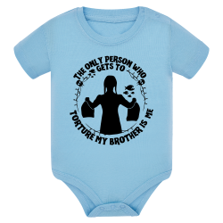 Wednesday Seul moi torture mon frère