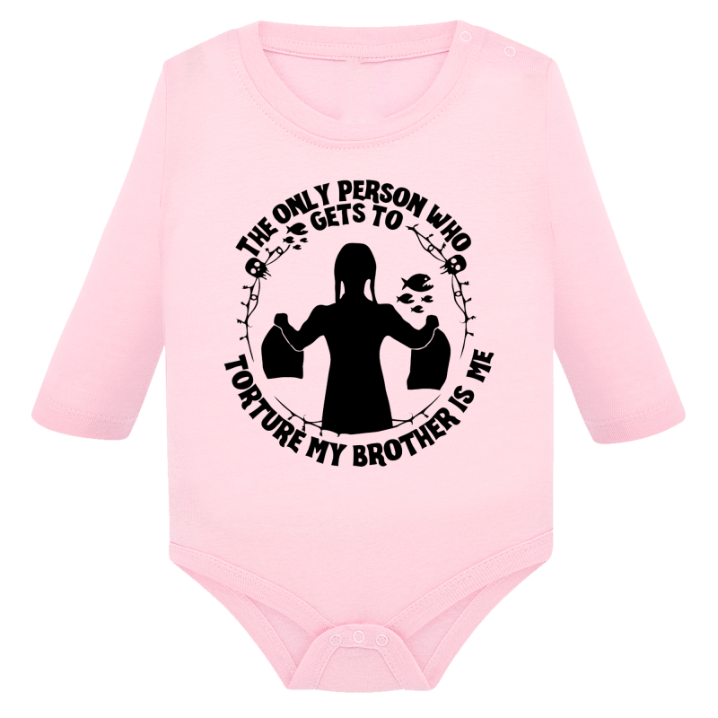 Wednesday Seul moi torture mon frère