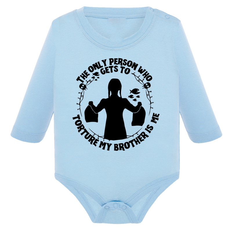 Wednesday Seul moi torture mon frère