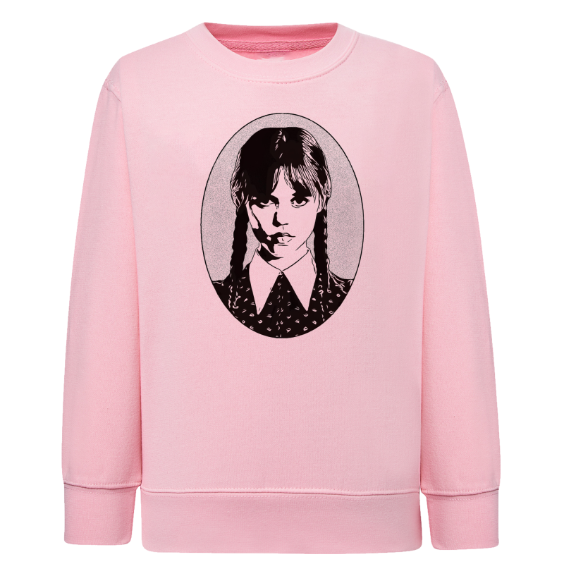 Wednesday Portrait Ovale