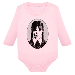 Wednesday Portrait Ovale