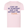 C'est en se plantant