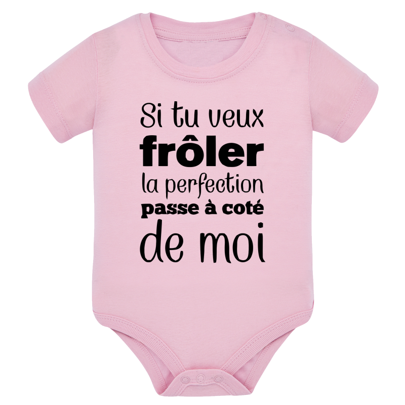 Frôle la perfection