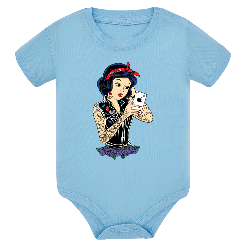 Blanche Neige Princesse Gothique