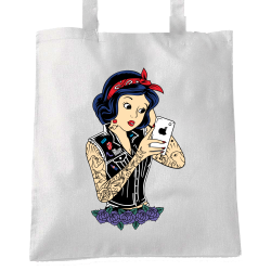 Blanche Neige Princesse Gothique